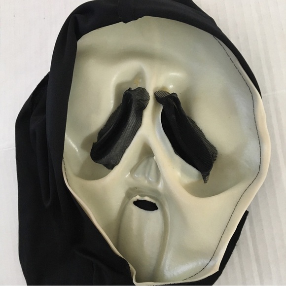 Scream Ghost Face Halloween Horror Mask Easter Unlimited (T) Stamp 9206S Tag - Picture 7 of 8